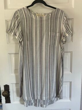 Cloth and Stone Cream Shift Dress with Gray and Brown Stripes. Size Medium